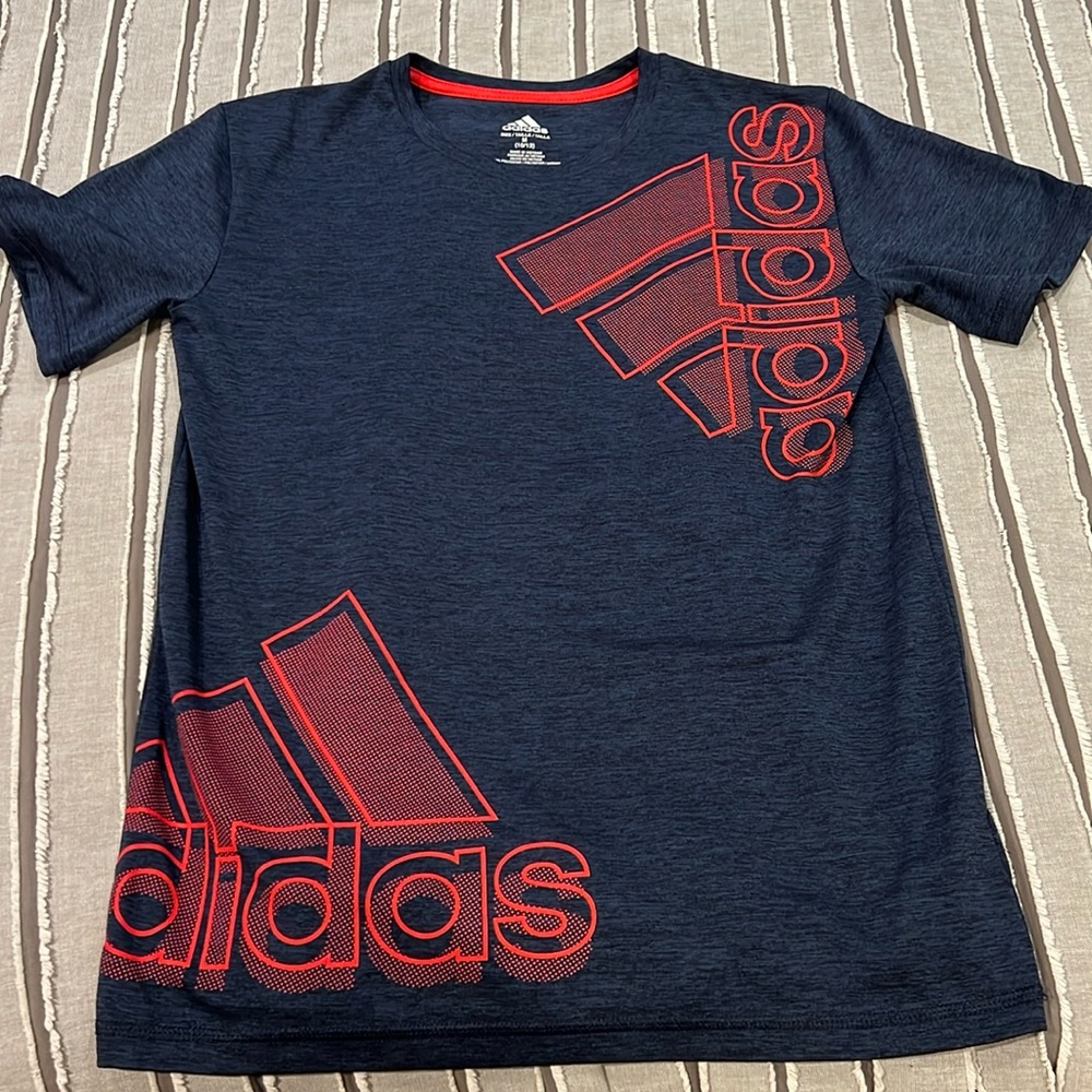 Boys SZ M adidas dri- fit short sleeve T-shirt